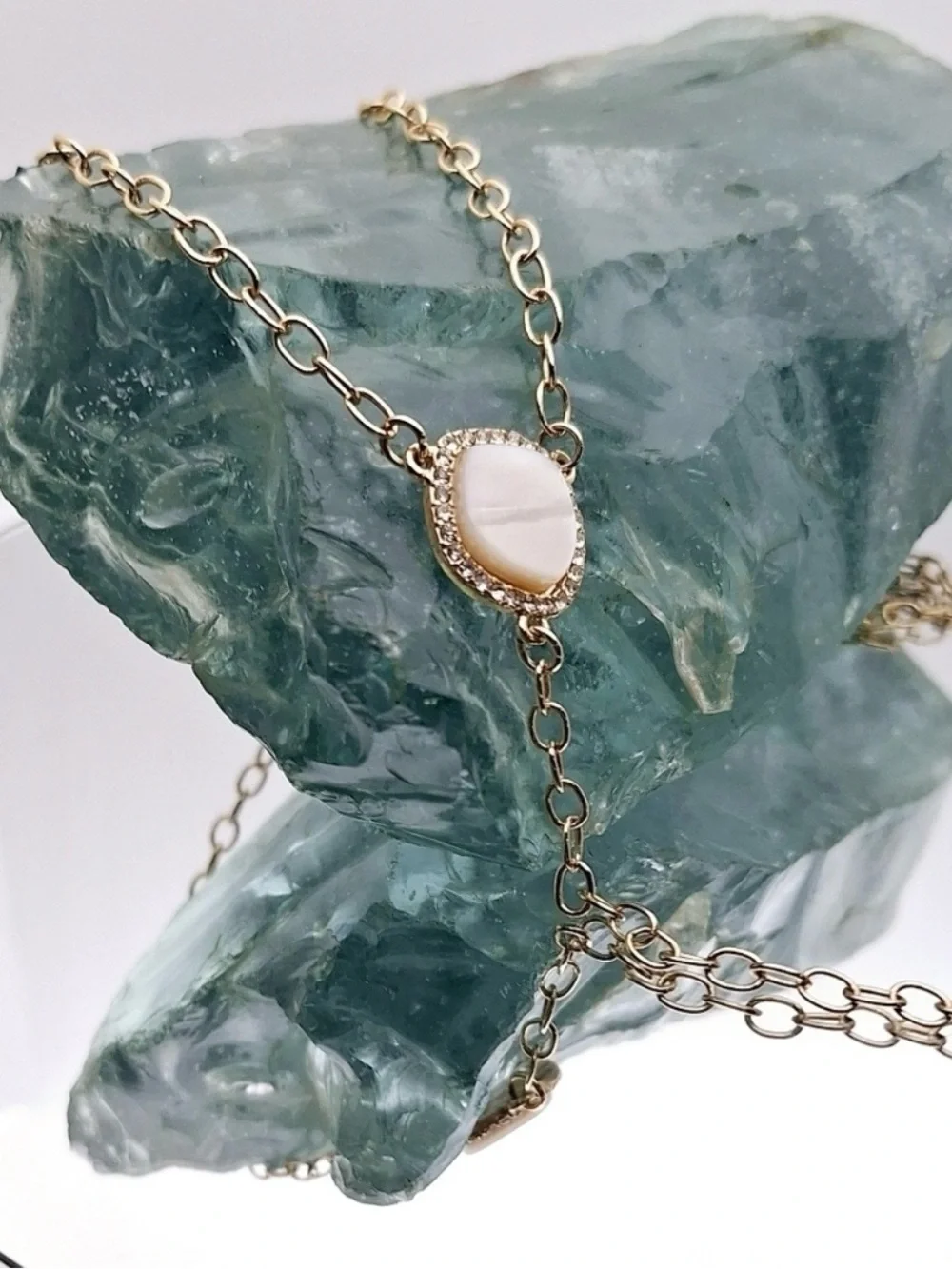 SUGARFIX GOLD TONE LARIAT NECKLACE